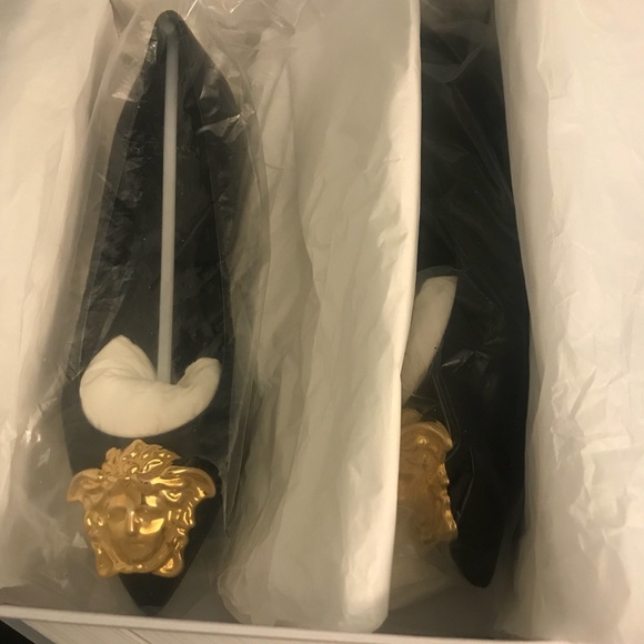 Versace Medusa Flats - Picture 5 of 7